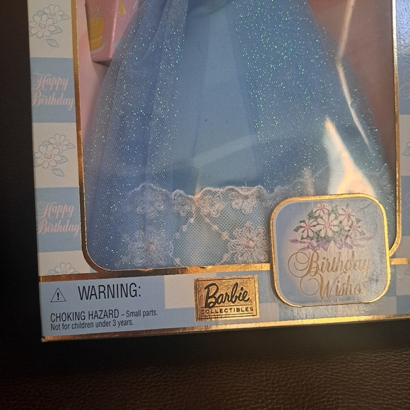 Birthday Wishes Barbie, 2001 - Picture 4 of 7